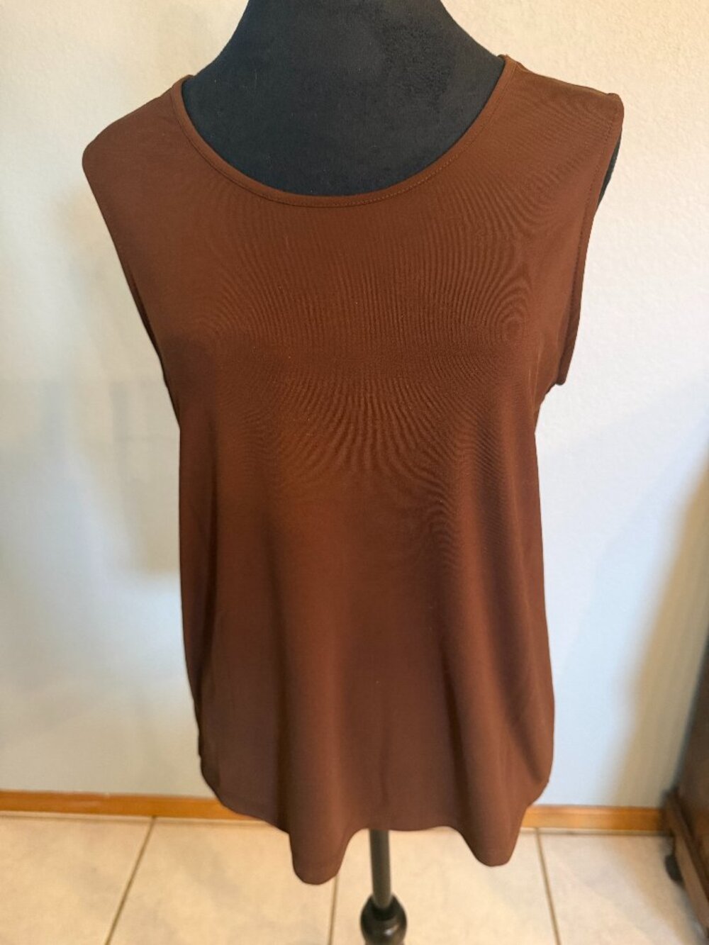 Valerie Stevens Petite Brown Silk Blend Tank Top PS 70% Silk